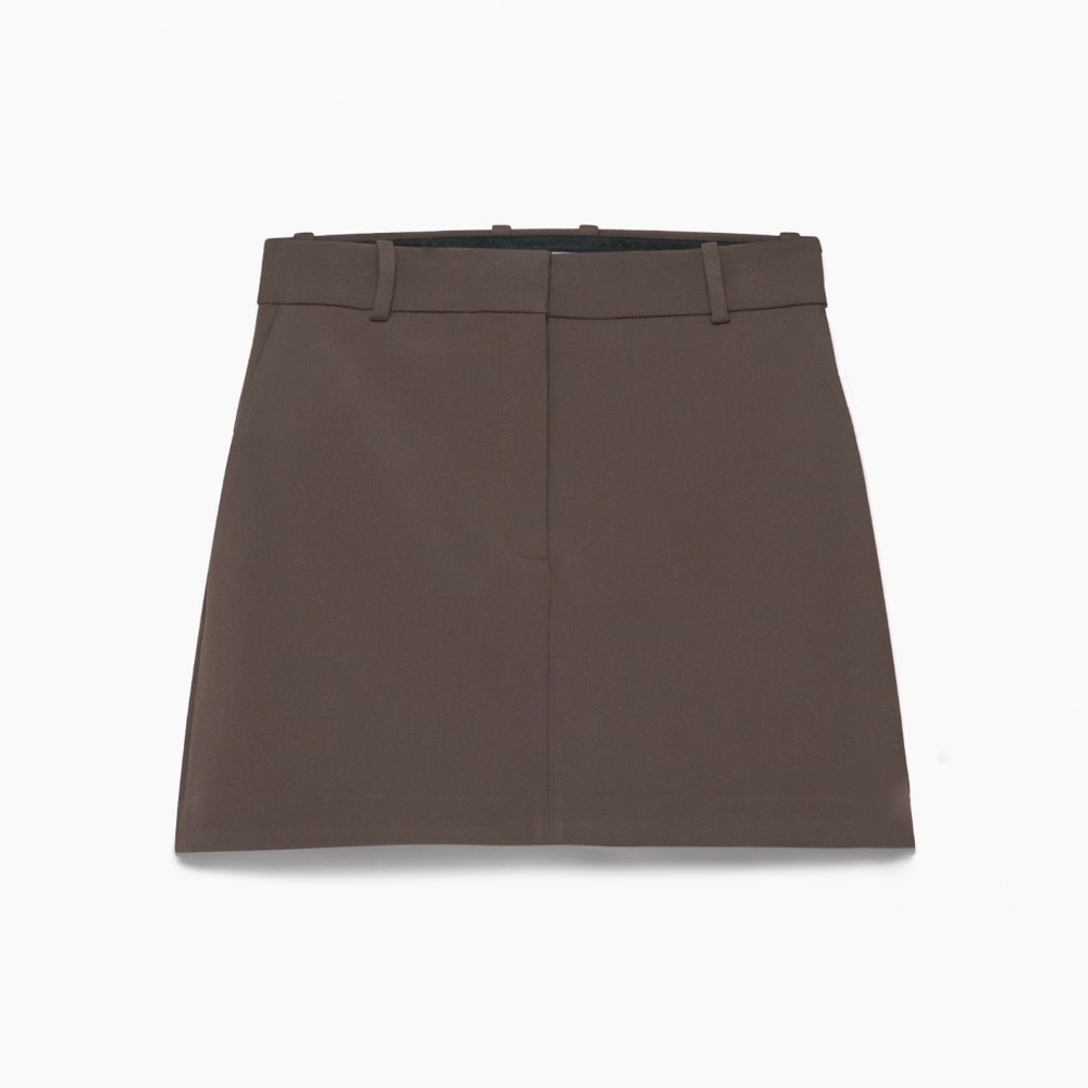 Aritzia Babaton Chisel Skirt